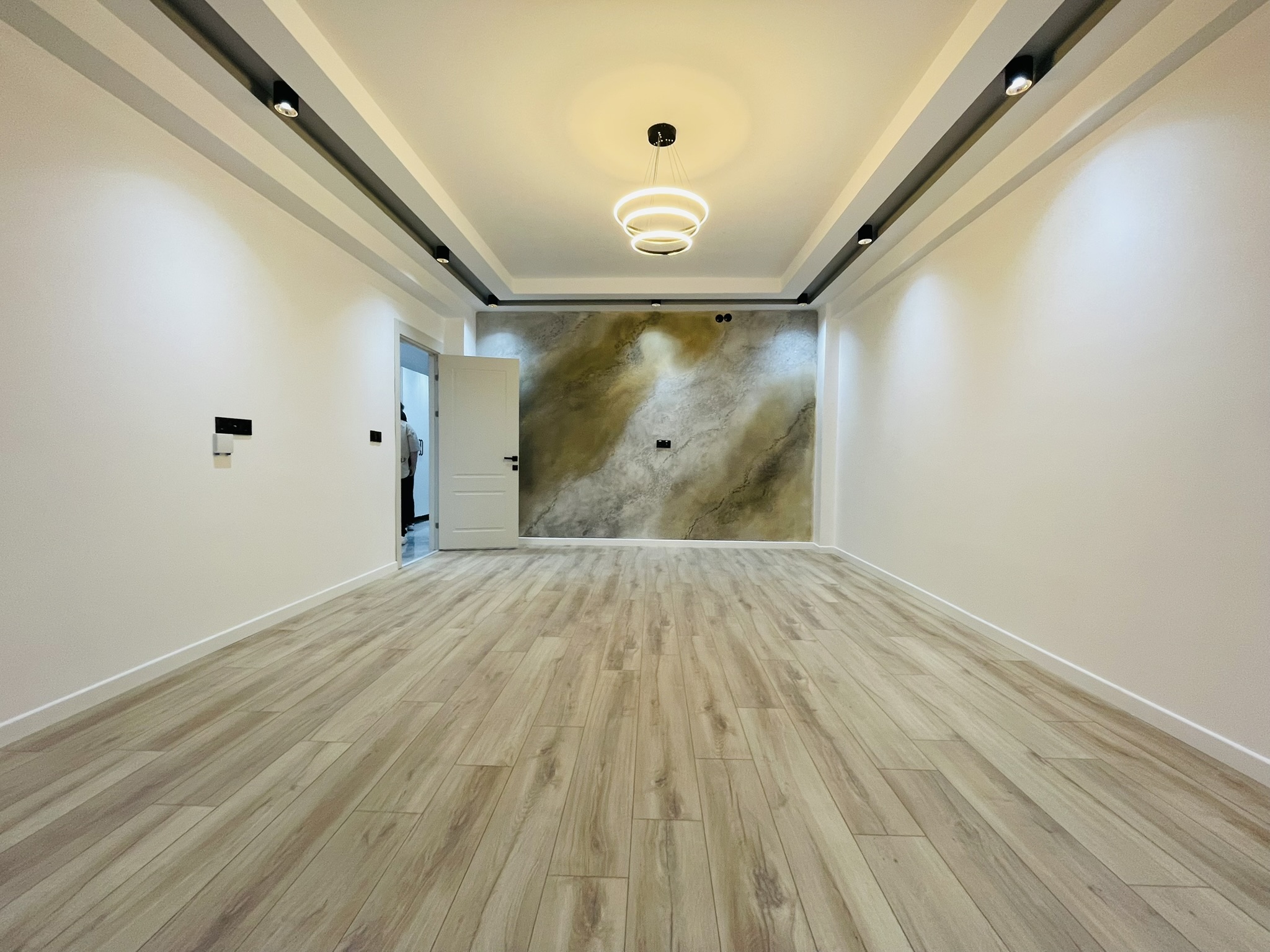 BEHÇET NECATİGİL CADDESİ ÜZERİ 147 M² 3+1 LÜKS DAİRELER